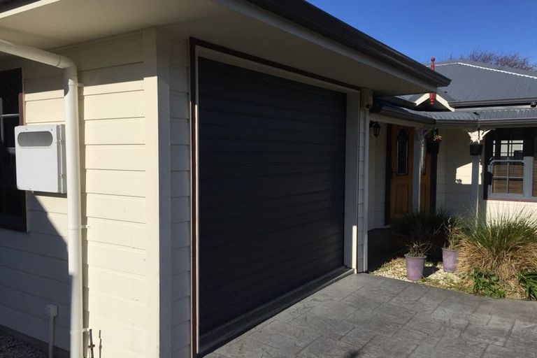 Photo of property in 1a Roy Street, Tawa, Wellington, 5028