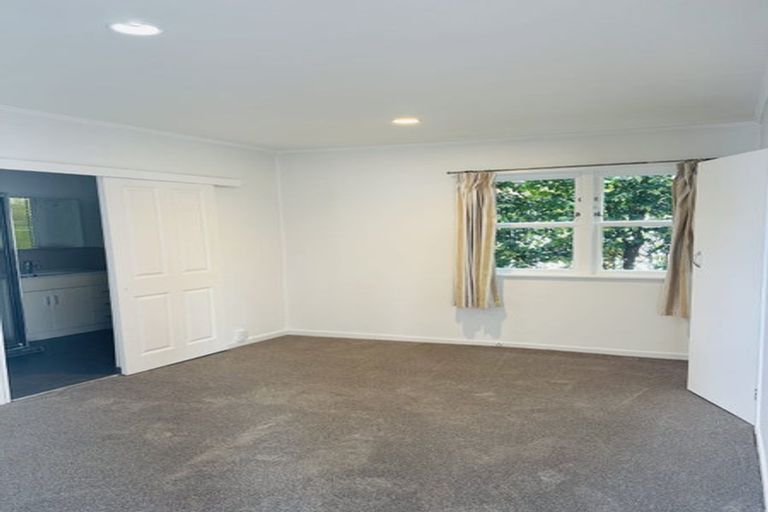 Photo of property in 78 Arran Road, Browns Bay, Auckland, 0630