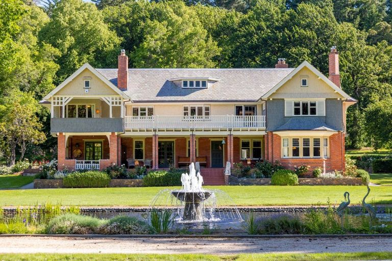 Photo of property in Racecourse Hill Homestead, 3979 West Coast Road, Darfield, 7571