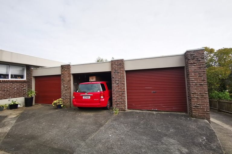 Photo of property in 3/14 Cezanne Place, New Lynn, Auckland, 0600