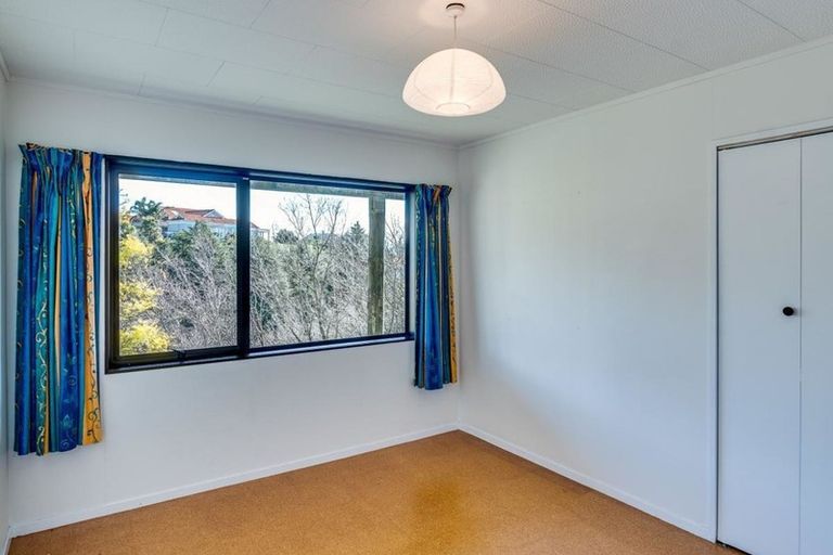 Photo of property in 27 Burns Road, Hospital Hill, Napier, 4110
