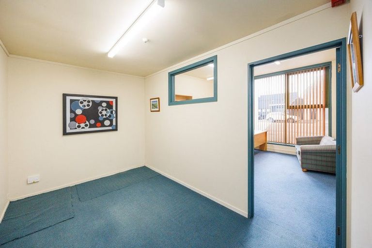 Photo of property in 28 Taonui Street, Palmerston North, 4410