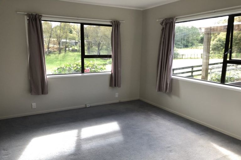 Photo of property in 9 Inchinnam Road, Flat Bush, Auckland, 2016