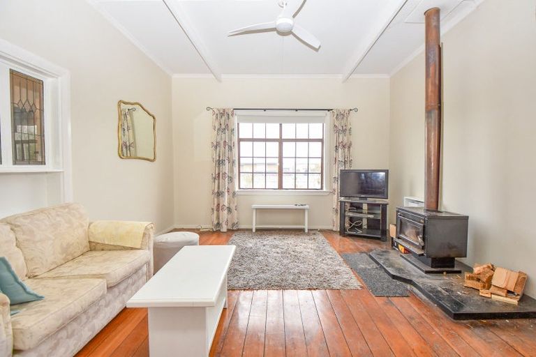 Photo of property in 243 High Street North, Carterton, 5713