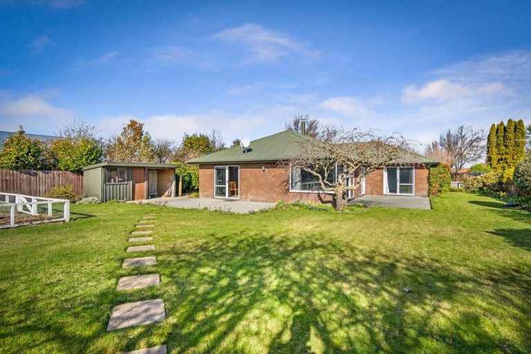 Photo of property in 12 Chartwell Close, Rangiora, 7400