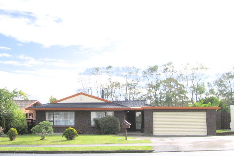Photo of property in 109 Prince Regent Drive, Half Moon Bay, Auckland, 2012