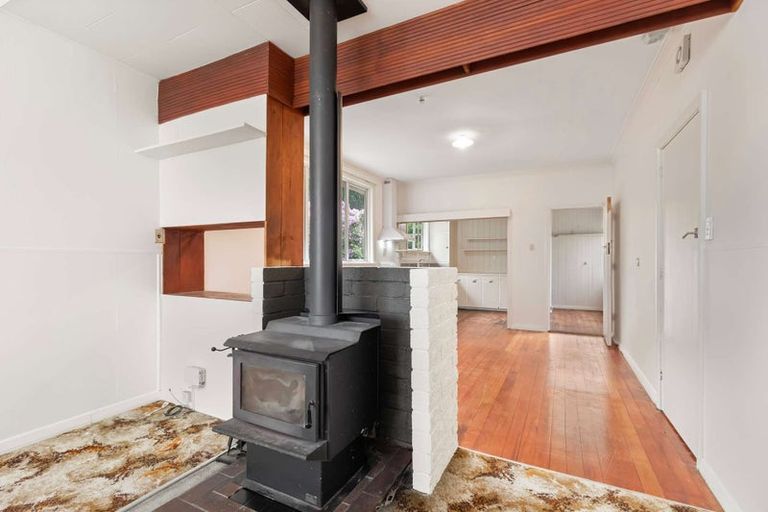 Photo of property in 10 Oturi Road, Waverley, 4510