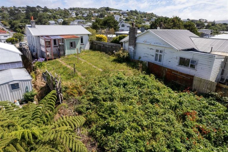 Photo of property in 4 Middleton Road, Johnsonville, Wellington, 6037