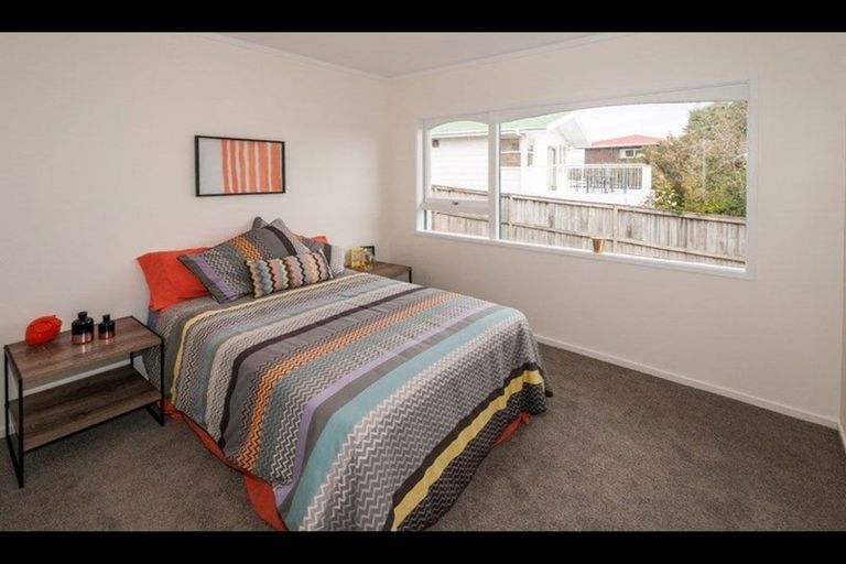 Photo of property in 2/10 Firth Road, Torbay, Auckland, 0630