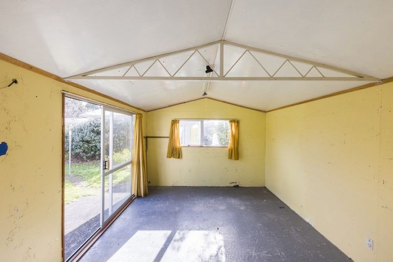 Photo of property in 3 Manchester Street, Takaro, Palmerston North, 4412