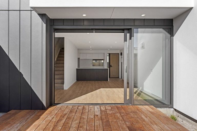 Photo of property in 2/176 Lyttelton Street, Spreydon, Christchurch, 8024