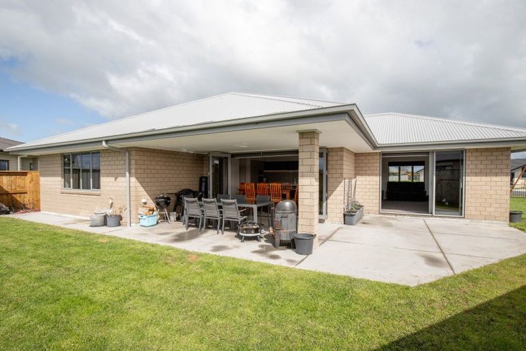 Photo of property in 24 Mcwatters Drive, Ngatea, 3503