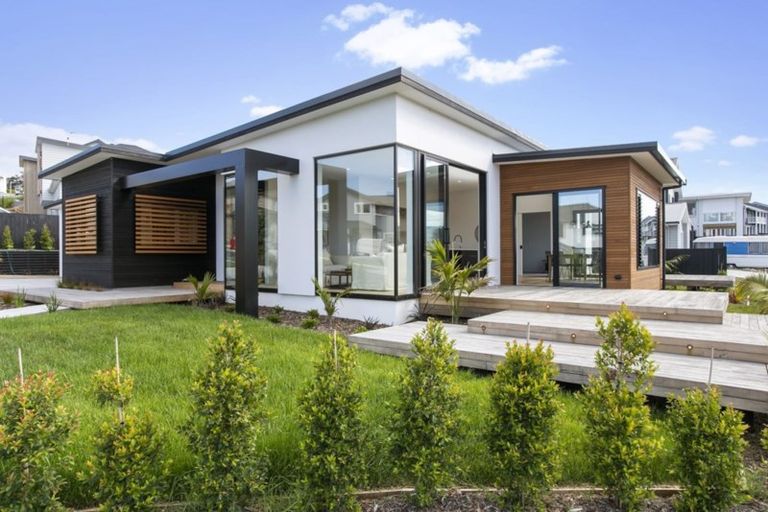 Photo of property in 2 Cilliers Drive, Silverdale, 0932