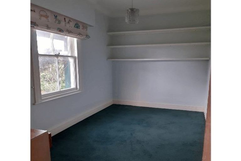 Photo of property in 2 Torless Terrace, Thorndon, Wellington, 6011