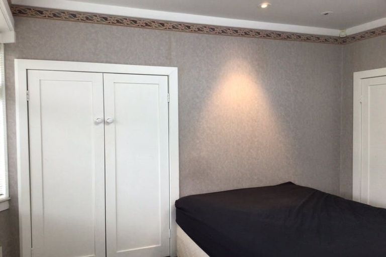 Photo of property in 57 Omahu Road, Greenlane, Auckland, 1051