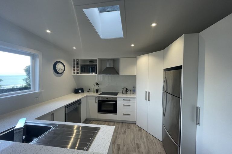 Photo of property in 57 Laingholm Drive, Laingholm, Auckland, 0604