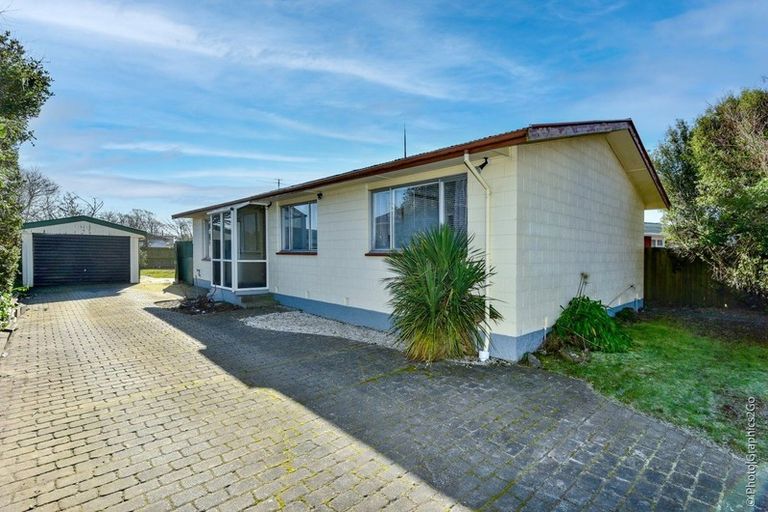 Photo of property in 210 Beach Road, North New Brighton, Christchurch, 8083