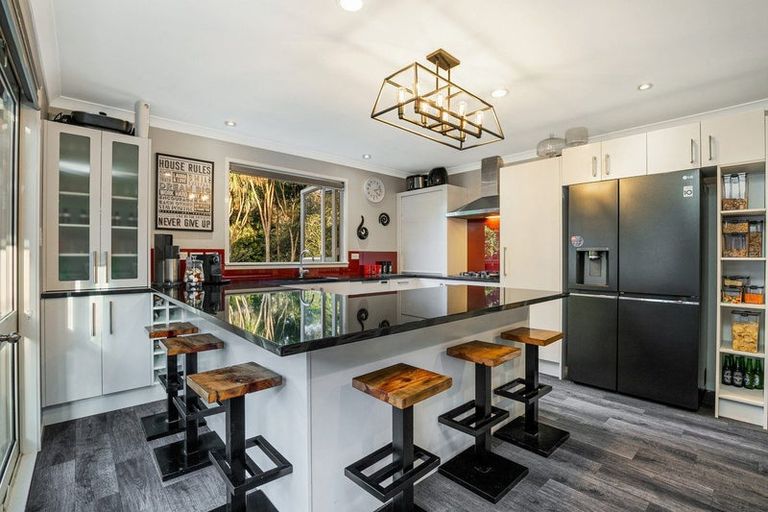 Photo of property in 19 Twin Court, Albany, Auckland, 0632