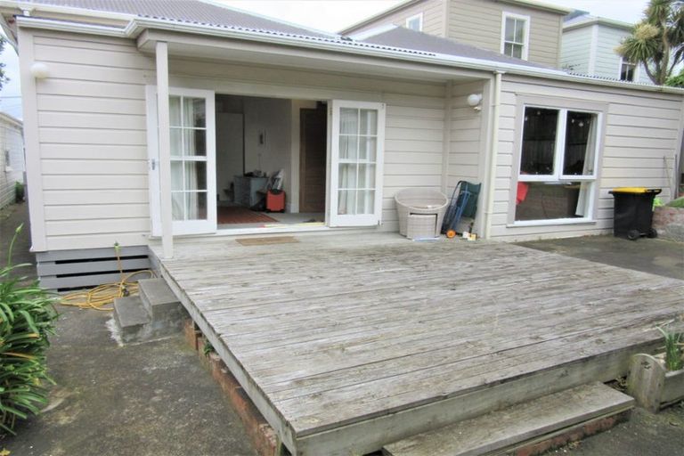 Photo of property in 250 Adelaide Road, Newtown, Wellington, 6021