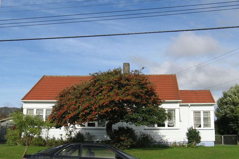 Photo of property in 17 Gadsby Street, Avalon, Lower Hutt, 5011