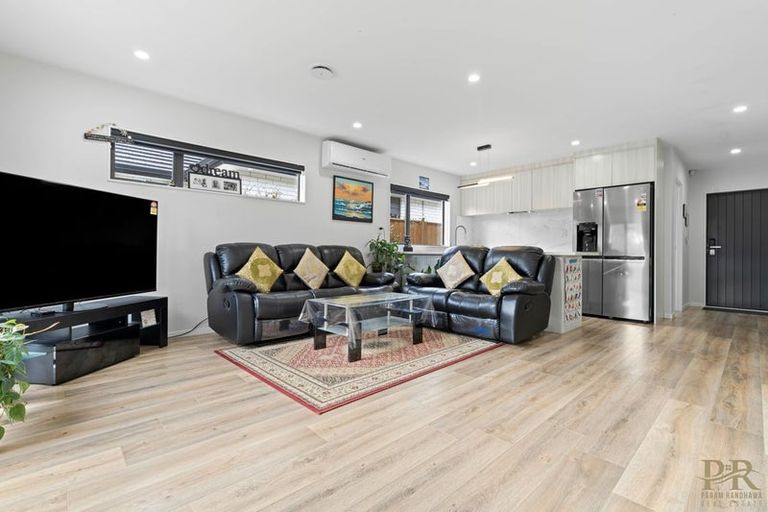 Photo of property in 8 Softwood Avenue, Takanini, 2110