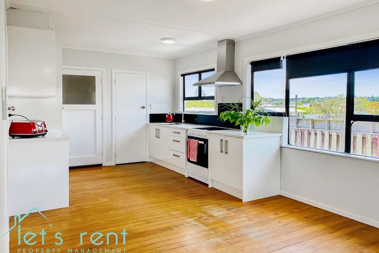 Photo of property in 21 Morrin Street, Manurewa, Auckland, 2102
