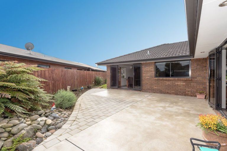 Photo of property in 10 Wiltshire Drive, Huntington, Hamilton, 3210