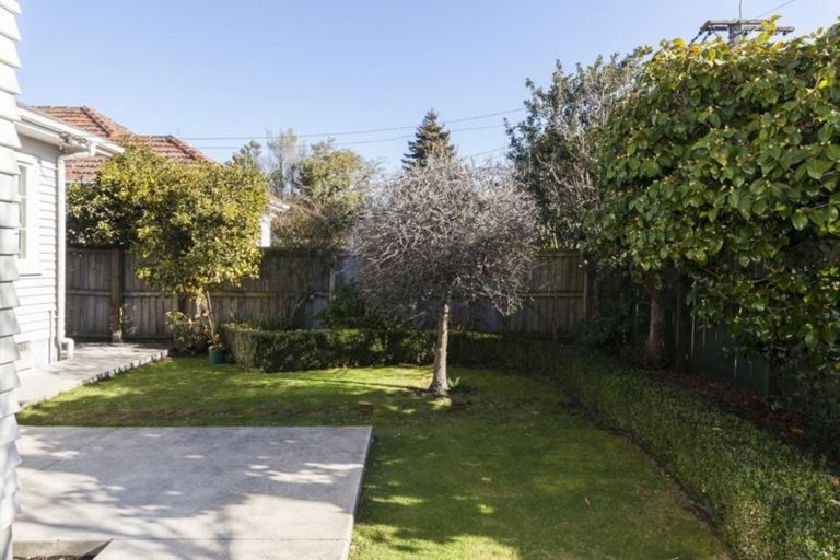 Photo of property in 82 Perry Street, Papanui, Christchurch, 8053