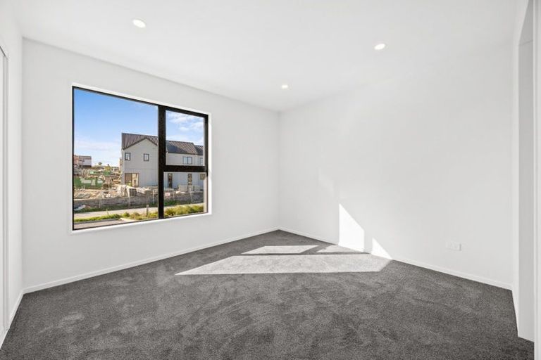 Photo of property in 164 Kerepi Street, Westgate, 0814