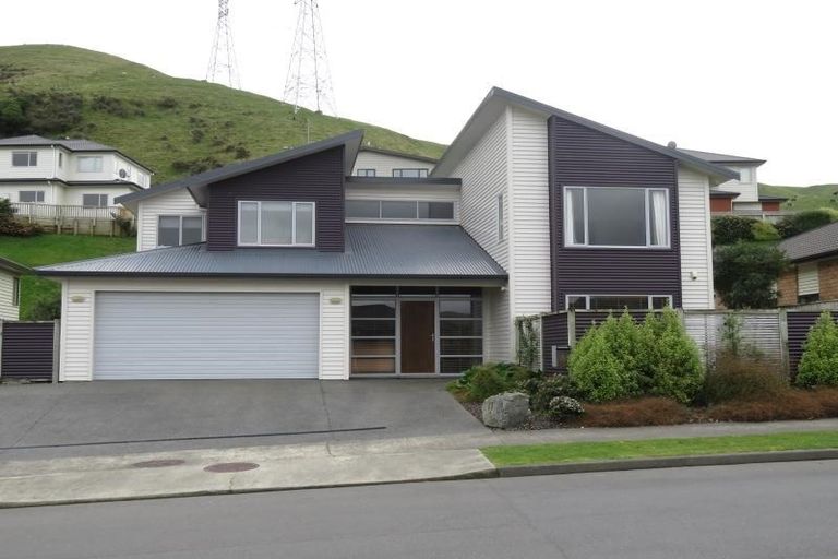 Photo of property in 71 Amesbury Drive, Churton Park, Wellington, 6037