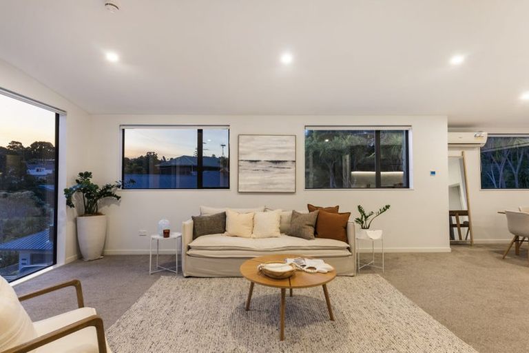 Photo of property in 37a Hythe Terrace, Mairangi Bay, Auckland, 0630