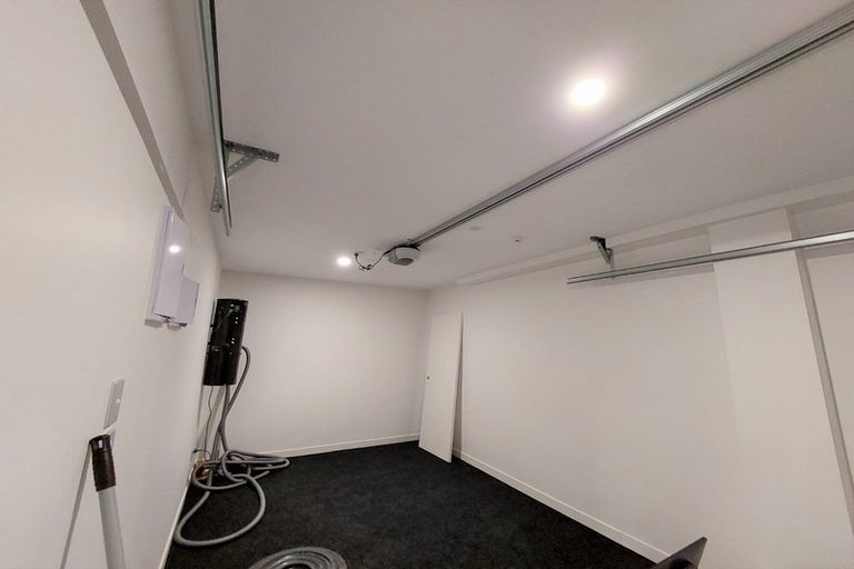 Photo of property in 7 Lilac Lane, Oteha, Auckland, 0632