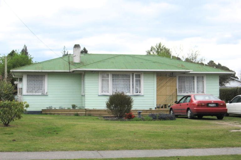 Photo of property in 57 Corlett Street, Utuhina, Rotorua, 3015
