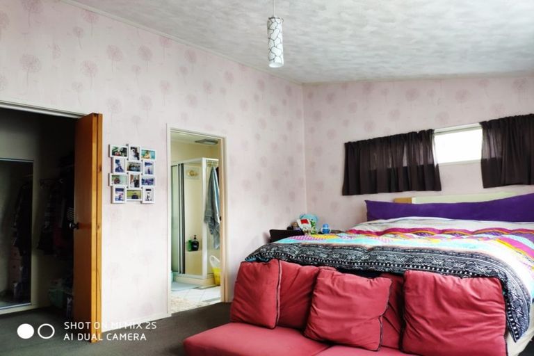 Photo of property in 18 Annison Avenue, Glen Eden, Auckland, 0602