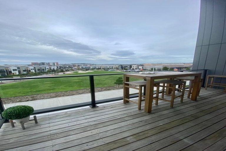Photo of property in 2/42 Nugget Avenue, Hobsonville, Auckland, 0616