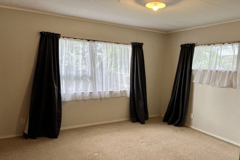 Photo of property in 22 Hicks Crescent, Waikanae Beach, Waikanae, 5036