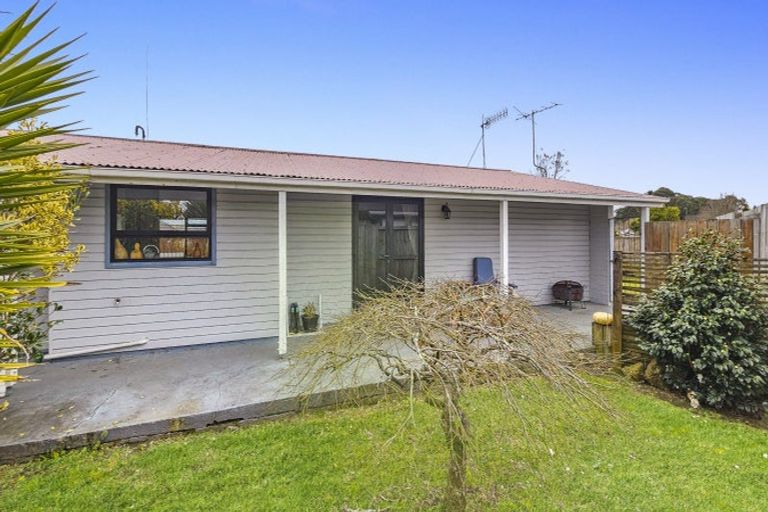 Photo of property in 76 Kawaha Point Road, Kawaha Point, Rotorua, 3010