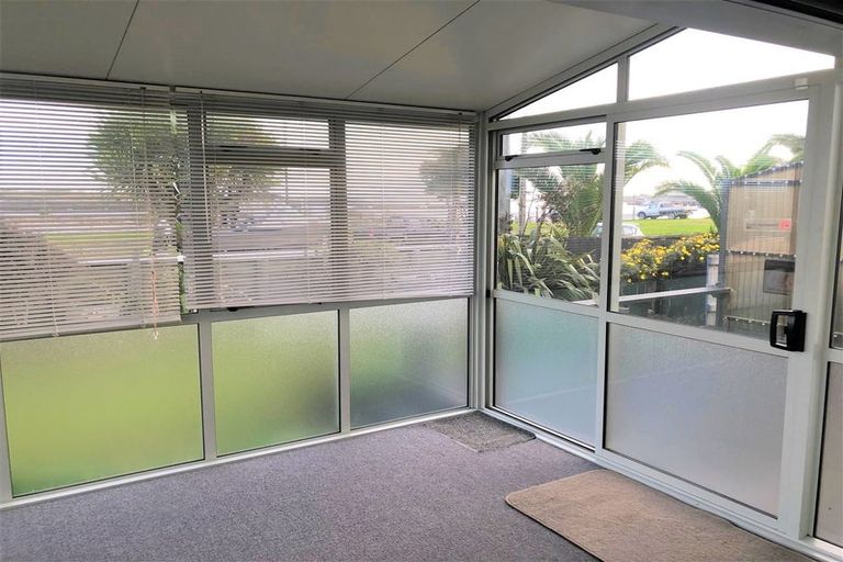 Photo of property in 3 Wharf Street, Castlecliff, Whanganui, 4501