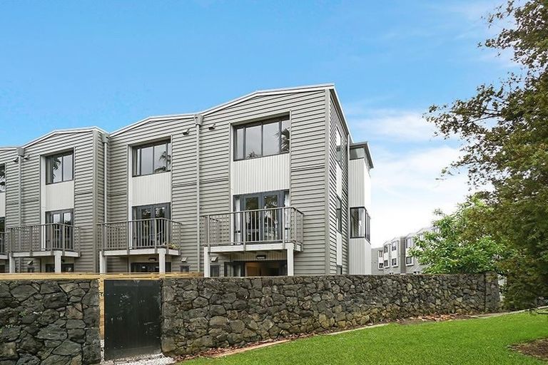 Photo of property in 21 Dovedale Place, Parnell, Auckland, 1010