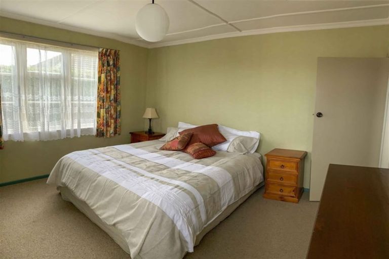 Photo of property in 16 Lansdowne Street, Strathern, Invercargill, 9812