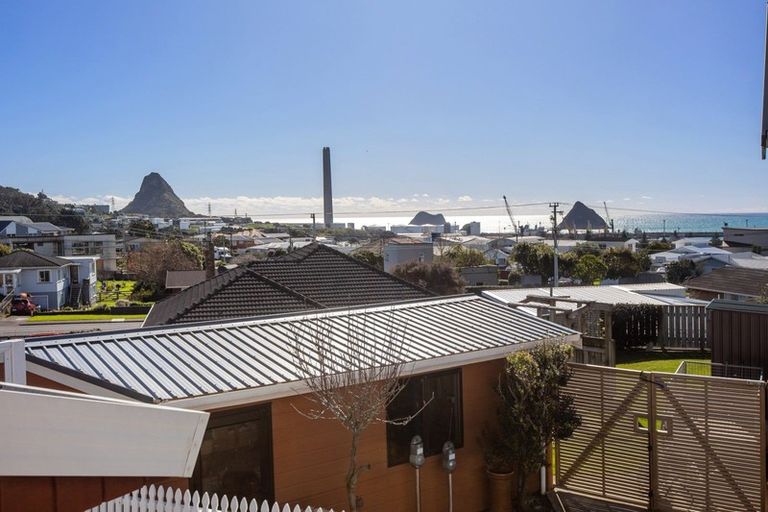 Photo of property in 2/56 Bayly Road, Blagdon, New Plymouth, 4310