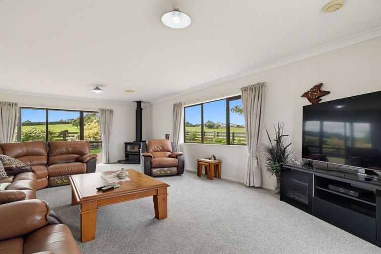 Photo of property in 16 Friedlander Road, Tuakau, 2694