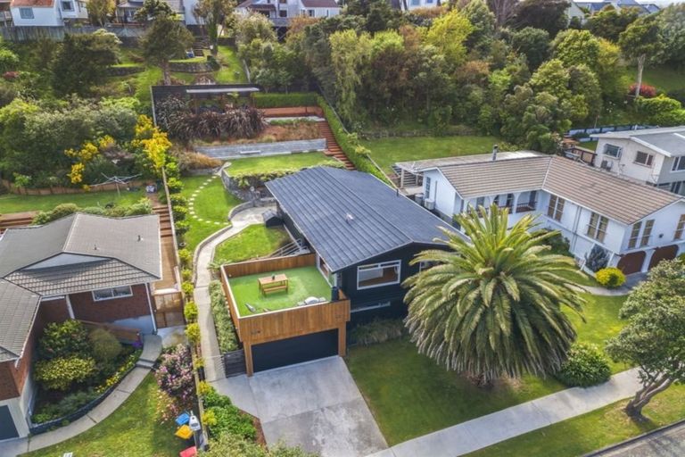 Photo of property in 27 Ayton Drive, Whitby, Porirua, 5024