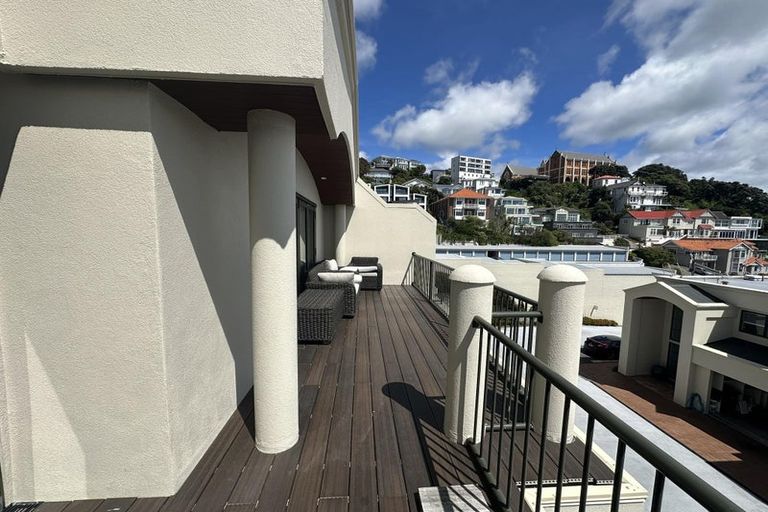 Photo of property in 5/22 Oriental Terrace, Oriental Bay, Wellington, 6011