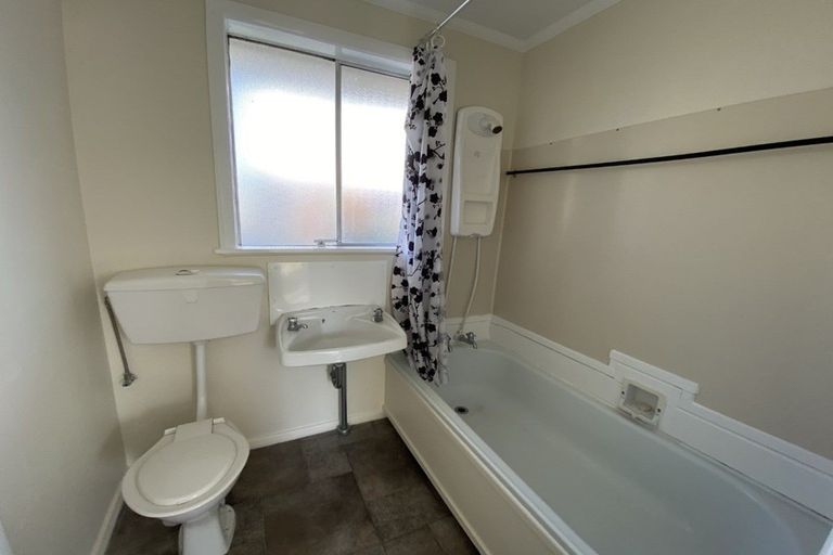 Photo of property in 4/120 Featherston Street, Palmerston North, 4410