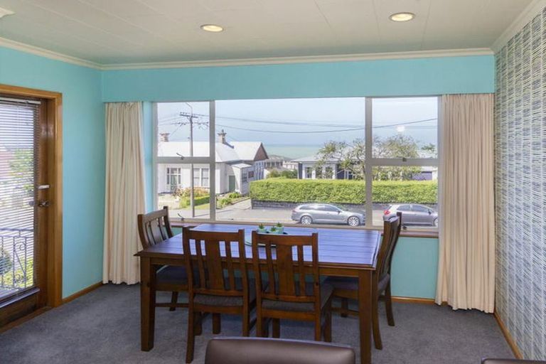 Photo of property in 18 Wharfe Street, South Hill, Oamaru, 9400