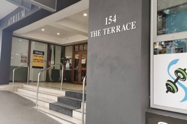 Photo of property in Atrium Towers, 4n/154 The Terrace, Wellington Central, Wellington, 6011