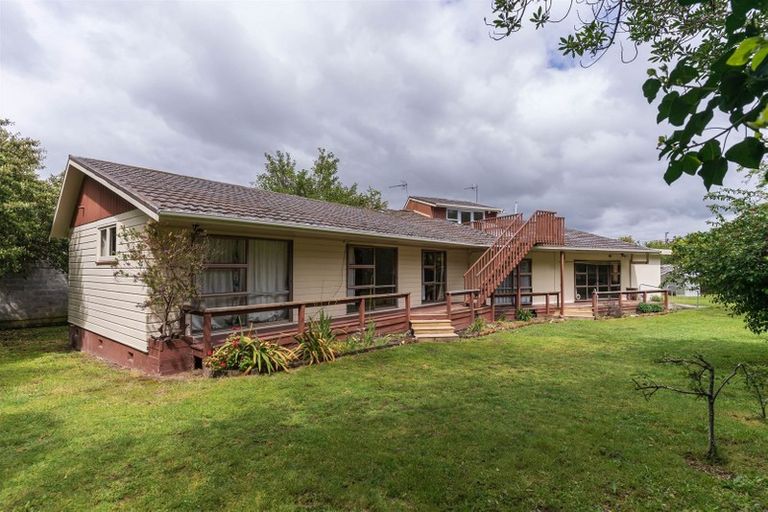 Photo of property in 24 Oxford Street, Lansdowne, Masterton, 5810