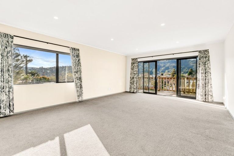 Photo of property in 27a Rawhiti Street, Stokes Valley, Lower Hutt, 5019
