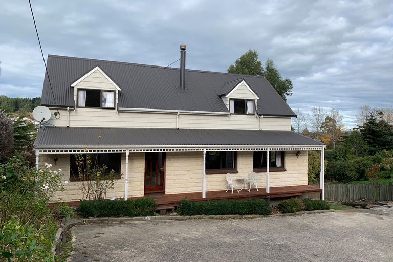 Photo of property in 22 John Street, Abbotsford, Dunedin, 9018